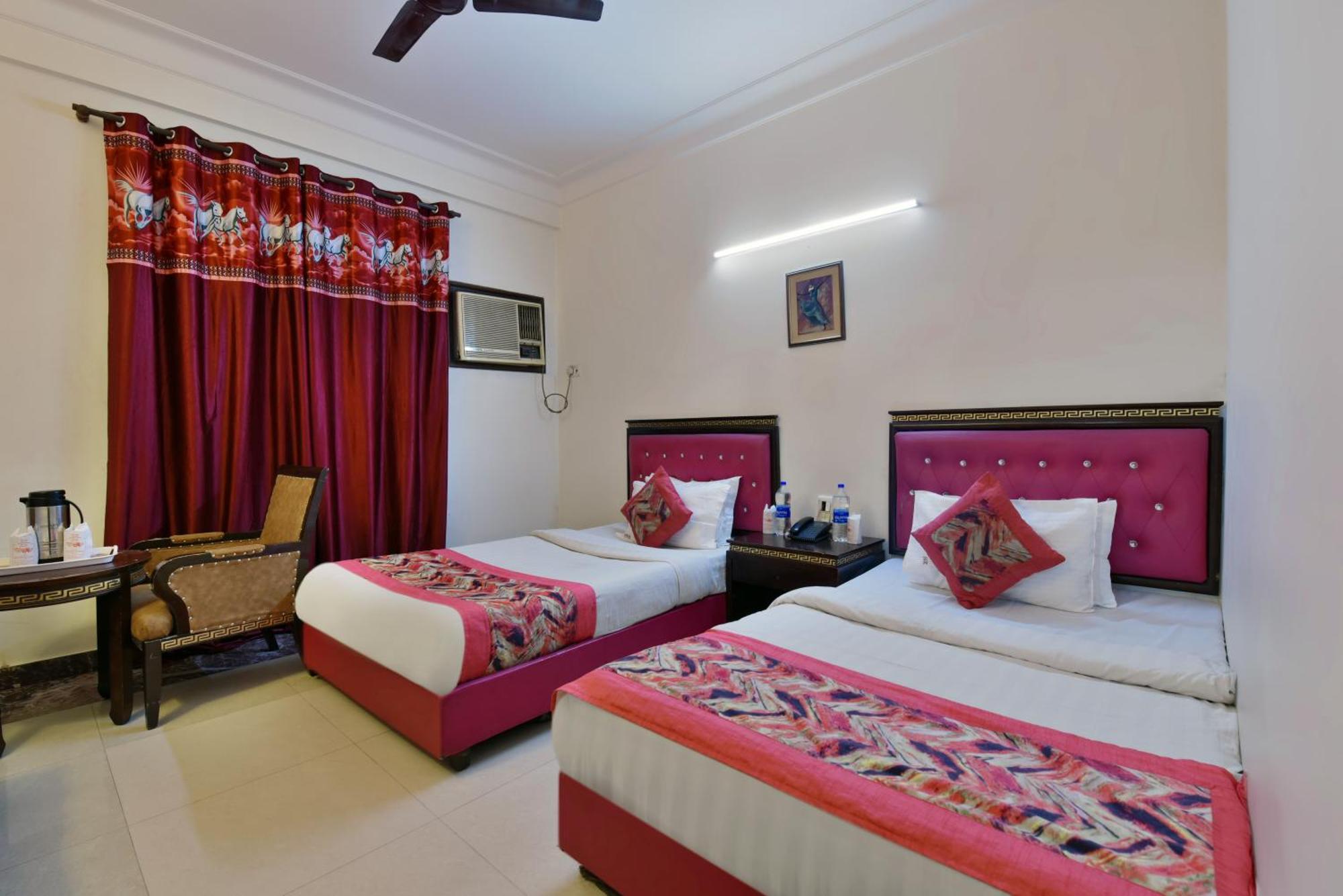 Family Spot Hotel New Delhi